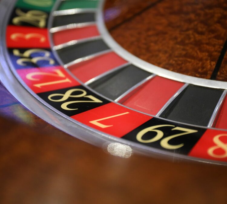 La VRT réduit la publicité relative aux jeux d’argent grâce à une politique plus stricte La VRT réduit la publicité relative aux jeux d’argent grâce à une politique plus stricte