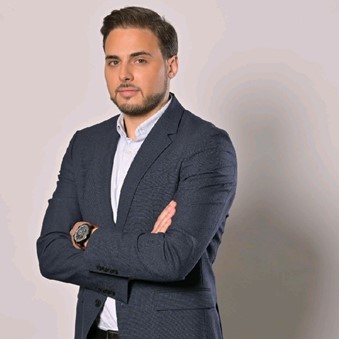 Connected Media se renforce avec Dries Callebaut