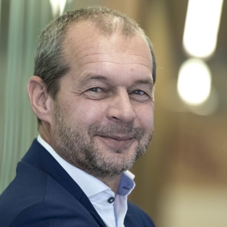 Yves Van Durme devient CEO de BAM Yves Van Durme devient CEO de BAM